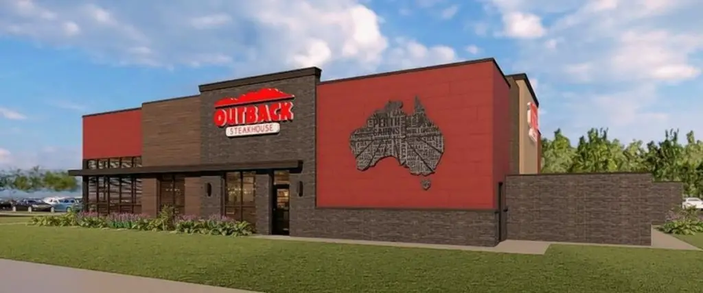 Outback Steakhouse Replacing Panera Bread near Woodfield Mall