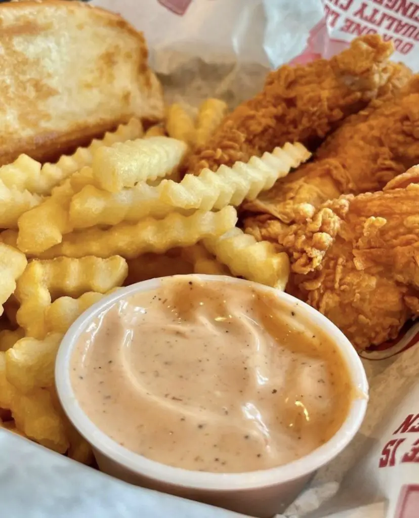 Raising Cane's Coming to Mount Prospect Next Year