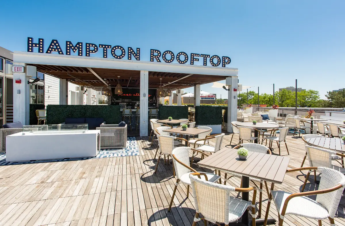 East Coast-Inspired HotSpot The Hampton Social Opens Its Rooftop in Skokie